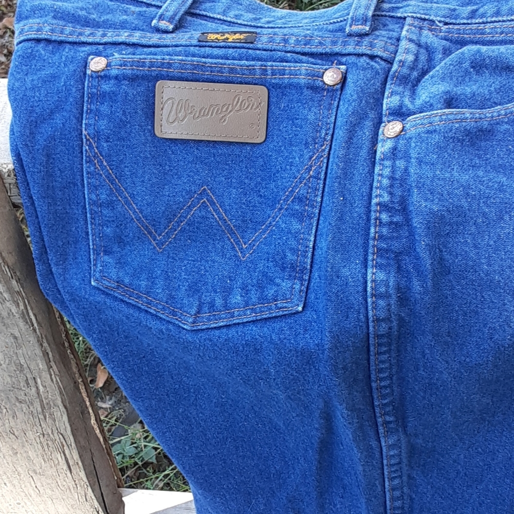 Jeans - Picture 2 of 4